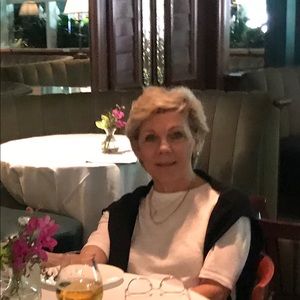 Meet your Posher, Denise